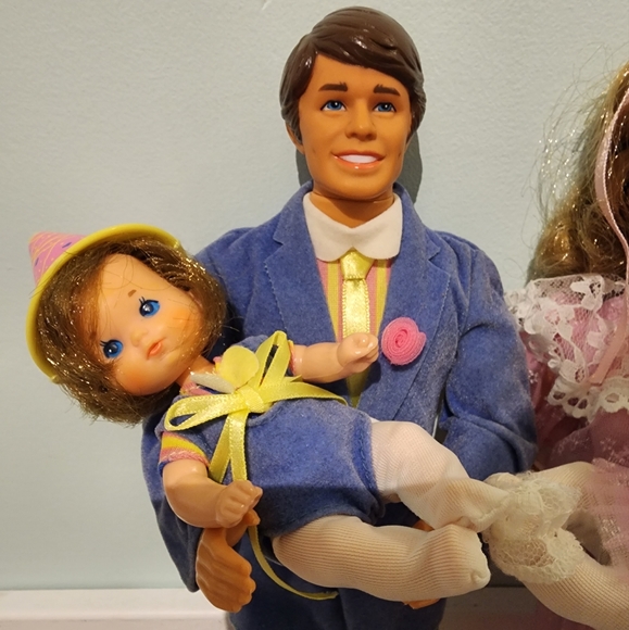 Barbie Heart Family Mom, Dad and Two Kids, 80s, Vintage Barbie, Barbie Doll, Ken - Picture 6 of 10